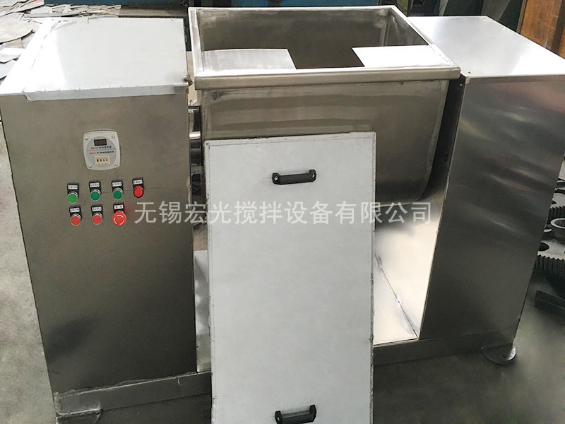 槽型混合機現場拍攝